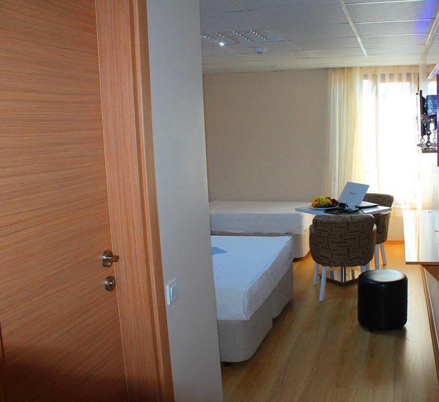 Avcilar Inci Hotel Истанбул Екстериор снимка