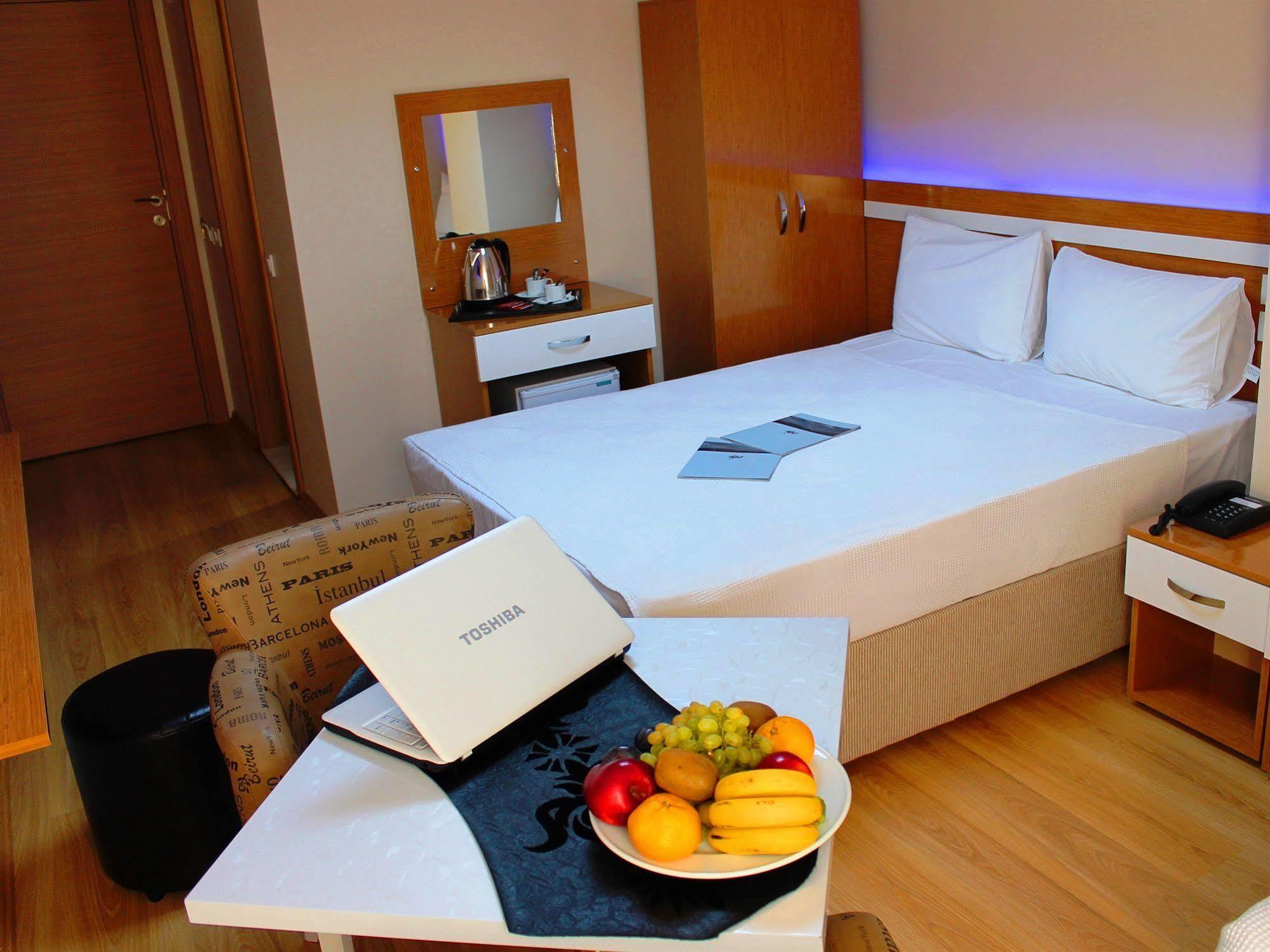 Avcilar Inci Hotel Истанбул Екстериор снимка